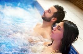 Jacuzzys y piscinas, pa combatir el calor, venta y construcc