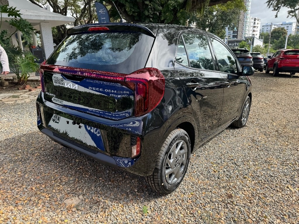 Black And White, only for Exclusives Clients!!