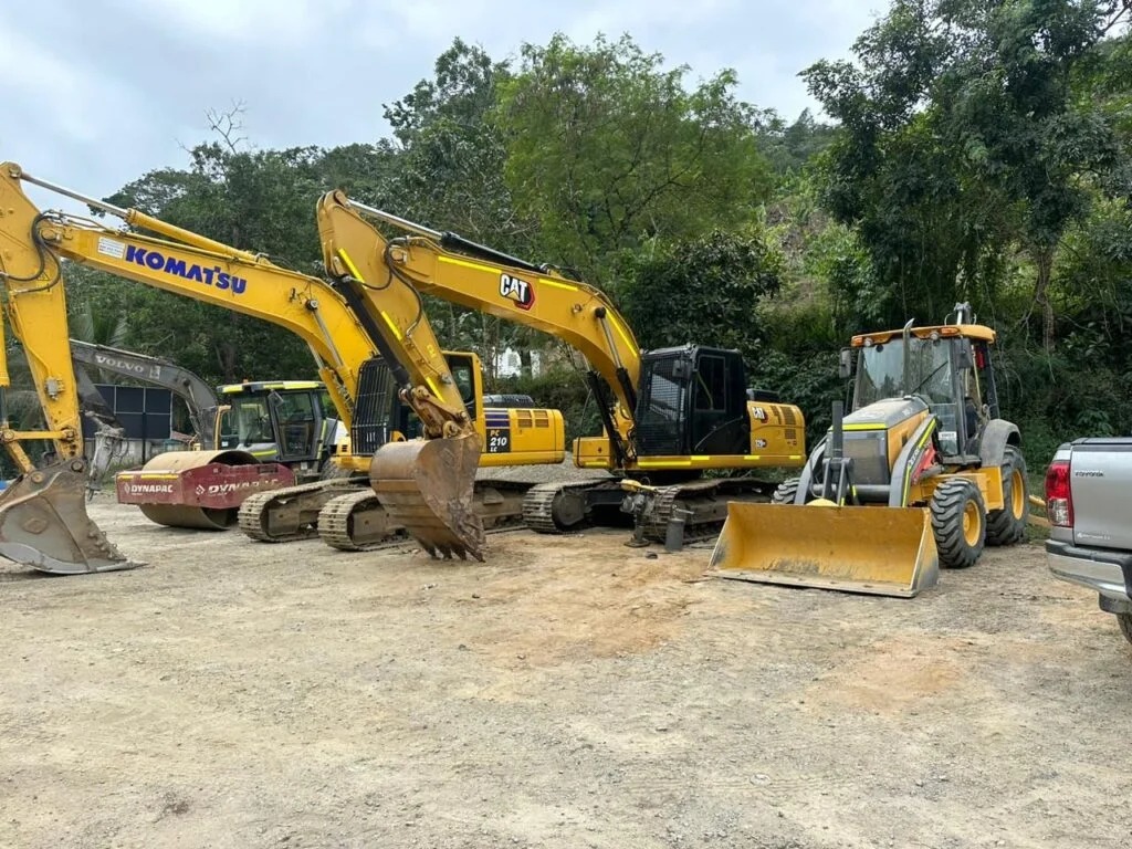 Construyendo En Rd? Alquiler De Maquinarias De Construcción!