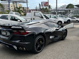 carros.charlies.dealer.chevrolet.corvettestringrayZ51.ano2022.us115mil.negro_.4