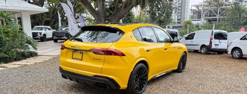 Maserati Amarillito Pollito, Nuevecito Nuevecito …