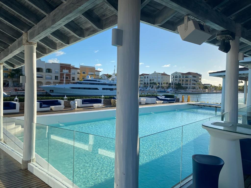 Compra Un Apartamento En La Playa En Navidad!!