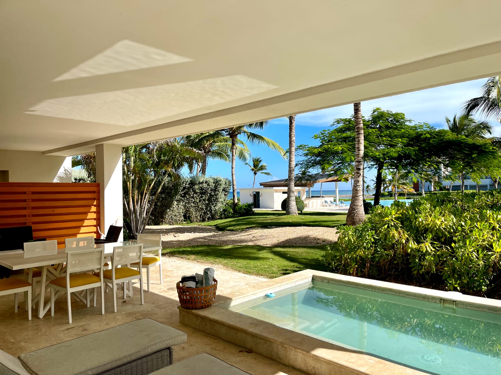 Compra Un Apartamento En La Playa En Navidad!!