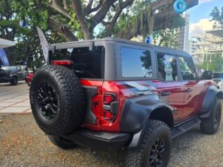 carros.charlies.dealer.ford_.bronco.raptor.ano2025.us129950.rojo_.2
