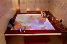 Jacuzzys Y Piscinas, Pa Combatir El Calor, Venta Y Construcc