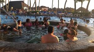 Jacuzzys Y Piscinas, Pa Combatir El Calor, Venta Y Construcc