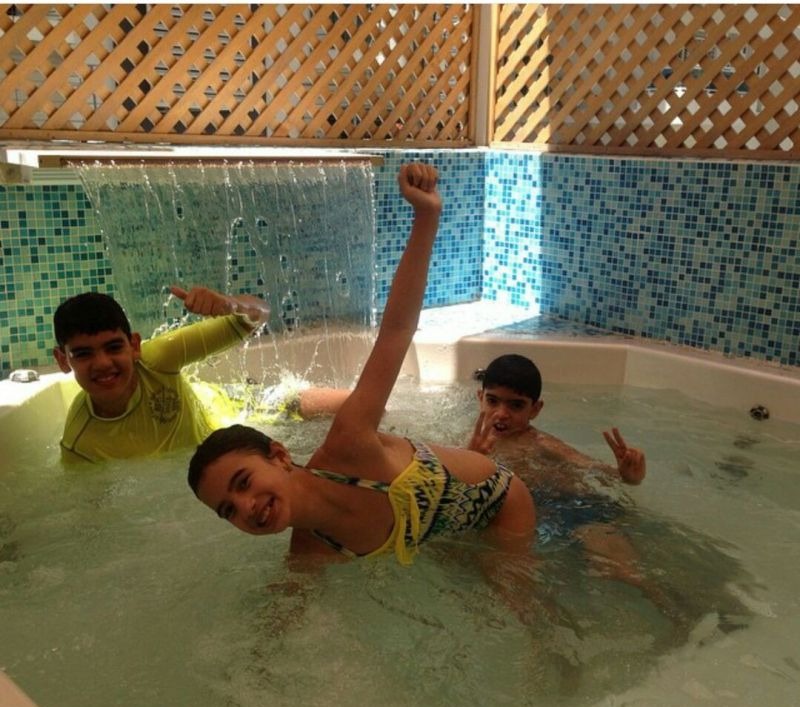 Jacuzzys Y Piscinas, Pa Combatir El Calor, Venta Y Construcc