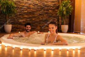Jacuzzys Y Piscinas, Pa Combatir El Calor, Venta Y Construcc