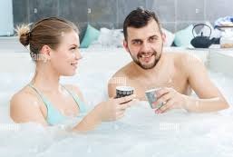 Jacuzzys Y Piscinas, Pa Combatir El Calor, Venta Y Construcc